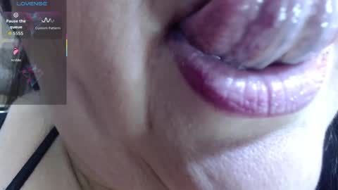 K E R L Y online show from April 10, 5:06 pm