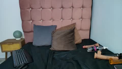 KERLY online show from November 14, 8:00 pm