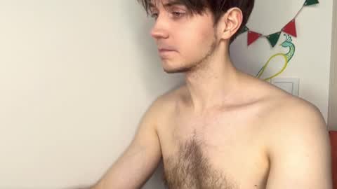 Kero online show from February 7, 8:01 pm