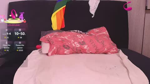 KESHA online show from April 1, 1:41 pm