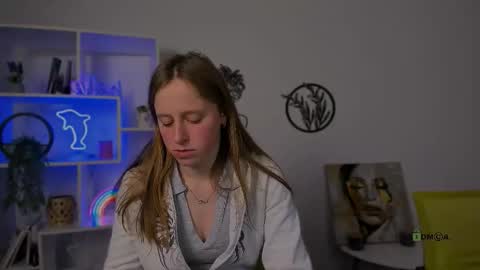 keuli_li online show from January 17, 7:22 pm