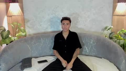 kevin online show from July 29, 11:21 am
