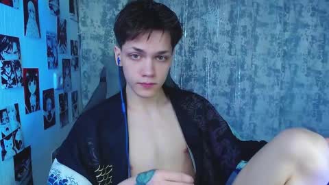 Kevin online show from November 28, 4:42 am