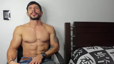 kevin_malone22 online show from January 17, 10:51 pm