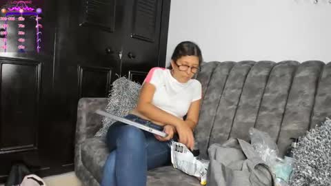 Keila Milf online show from October 7, 2:29 am