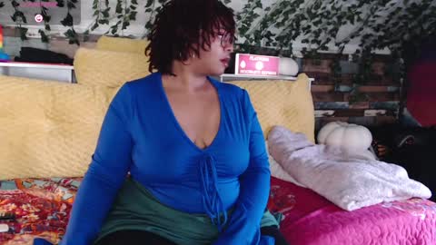 Snapshot of khayaparker chatting on January 3, 6:46 pm Khaya online show from January 3, 6:46 pm