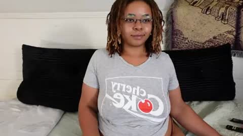 Khaya online show from August 2, 9:49 pm