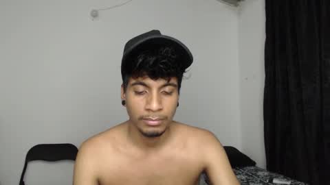 khevinlopezonig online show from October 29, 3:52 am