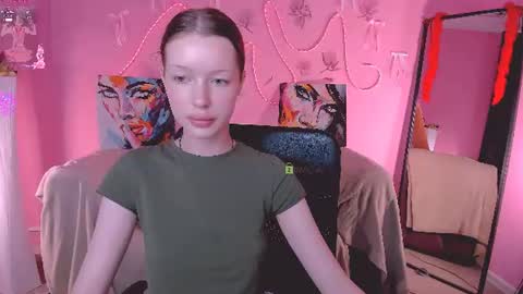 khloebeauty online show from June 9, 1:33 pm