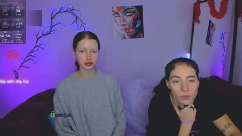 khloebeauty online show from December 5, 8:06 pm