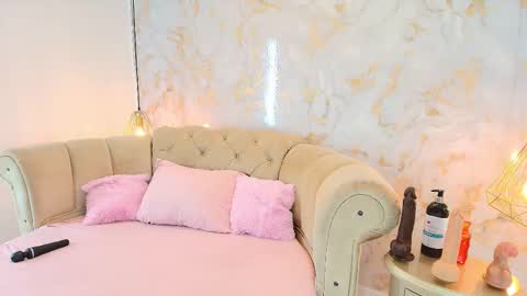 Khloe online show from January 15, 5:05 am