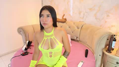 Khloe online show from September 11, 1:18 am