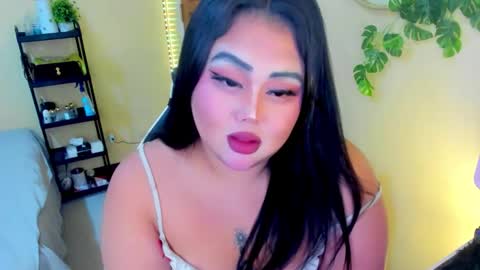 kiacum4u online show from February 19, 6:40 pm