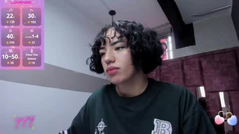 KIARA FOX online show from April 13, 9:30 pm