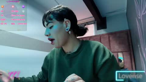 KIARA FOX online show from May 25, 8:37 pm