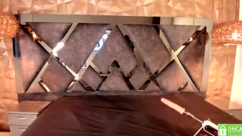 kiara_velvet__ online show from April 12, 4:05 am