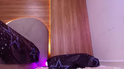 kiaralopez_ online show from March 7, 4:12 am