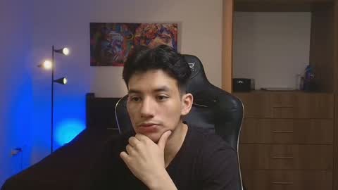 Snapshot of kikeruiz_19 chatting on October 31, 7:47 pm kikeruiz 19 online show from October 31, 7:47 pm