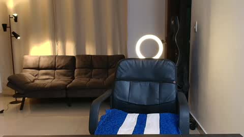 Snapshot of kikeruiz_19 chatting on January 9, 12:46 am kikeruiz 19 online show from January 9, 12:46 am