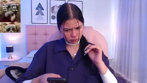 kIKI online show from December 4, 6:51 pm