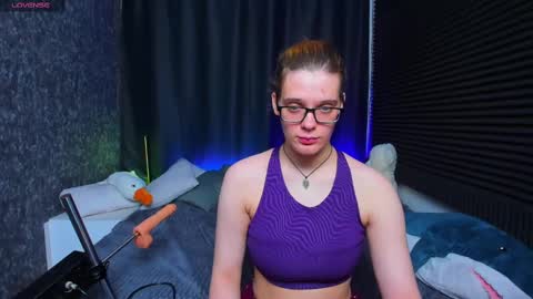 Kiki online show from February 25, 1:21 pm