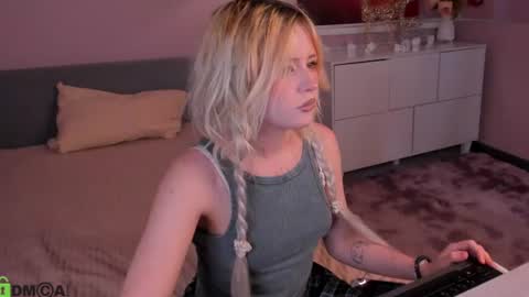 Jessica online show from July 19, 12:19 pm