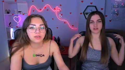 kiki_swan online show from June 15, 12:08 pm