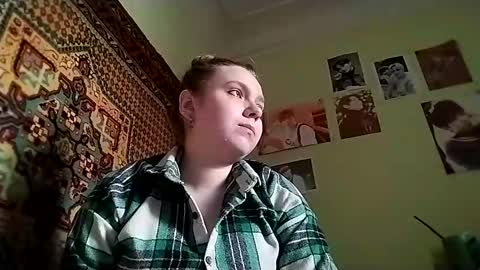 kikibang_ online show from March 27, 10:27 am