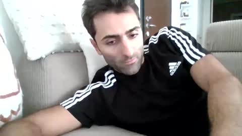 kikkus01 online show from November 27, 1:41 pm