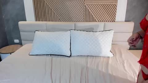 kikymei online show from March 8, 7:05 am