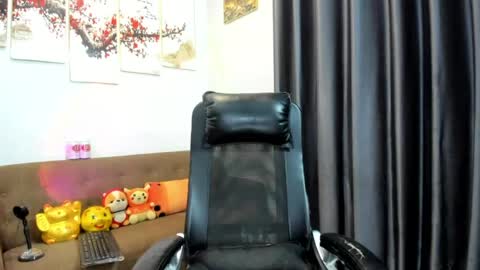 Kim online show from April 12, 4:38 am