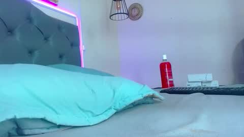 Kim online show from September 22, 4:00 pm