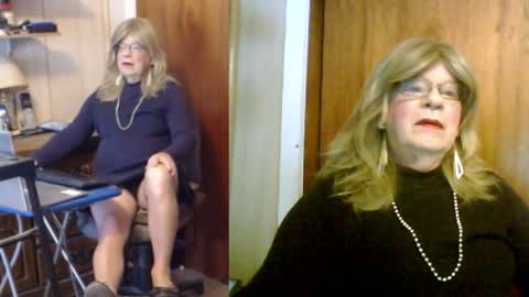 kim crossdresser     no nude room and clean chat only. online show from December 6, 3:50 pm
