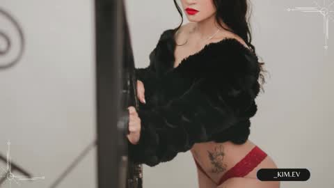 Kim  online show from January 15, 8:09 am