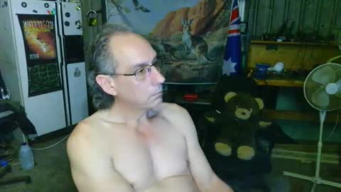 kimintheshed online show from February 27, 1:48 pm