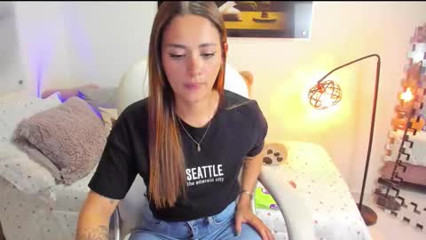 kimmberly_saenz_ online show from October 4, 12:19 am