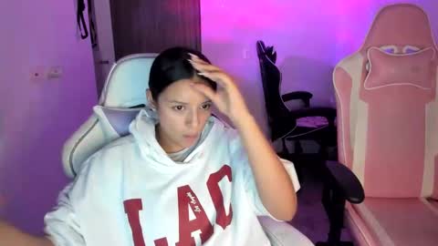 kimmi online show from September 12, 11:29 pm