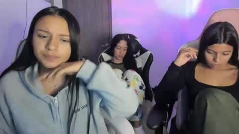 kimmi online show from October 23, 12:01 am