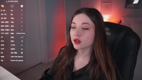  Your Kimmie  follow me  online show from March 17, 9:47 am