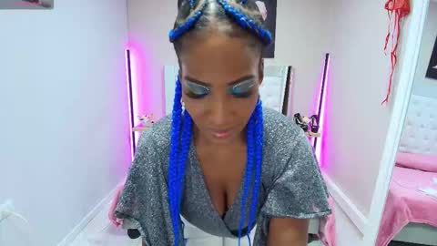 Snapshot of kimmturner chatting on September 29, 12:59 pm Kim online show from September 29, 12:59 pm