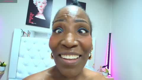 Kim online show from April 2, 2:02 pm