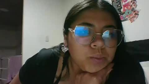 Kimmy online show from February 25, 10:42 pm