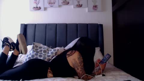 kelly online show from February 5, 6:37 pm