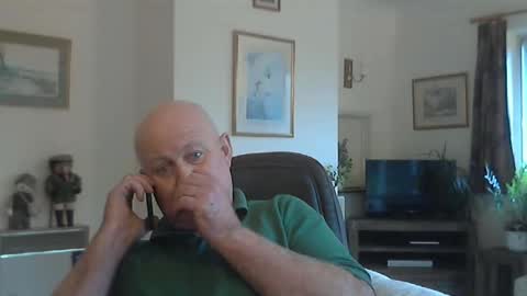 kindahairy4u online show from September 14, 3:02 pm