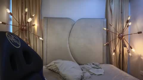 Snapshot of king_dante_ chatting on September 23, 9:10 pm King Dante online show from September 23, 9:10 pm