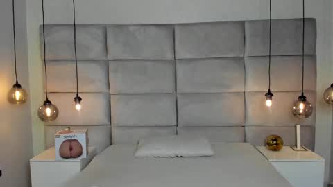 Snapshot of king_dante_ chatting on February 20, 9:09 pm King Dante online show from February 20, 9:09 pm