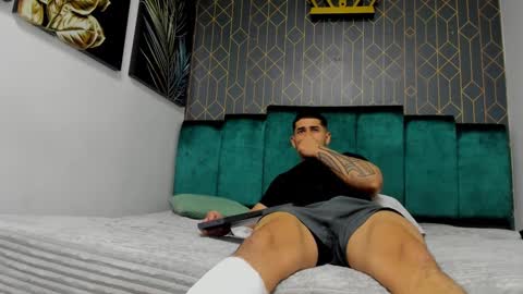 Angel Falconer online show from September 17, 4:16 am