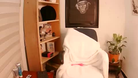 Malik  online show from January 8, 11:49 am