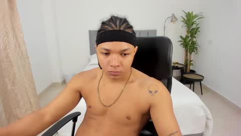 king_master77 online show from March 5, 11:17 am