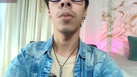 kingdanny_8 online show from February 26, 1:20 am